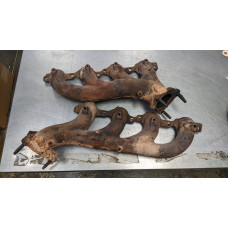 05M103 Exhaust Manifold Pair Set For 02-13 GMC Sierra 1500  5.3 12602040